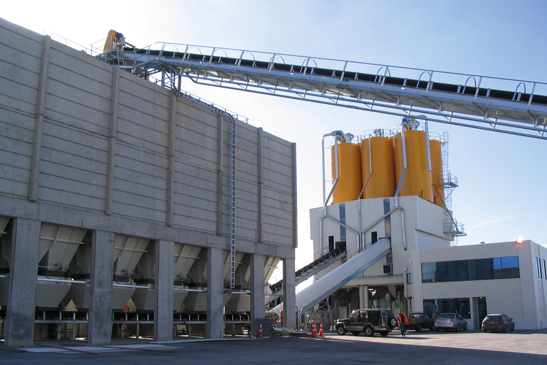 Multi silo white concrete batching plant | Featured image for the Concrete Batching Plants products from CMQ Engineering.