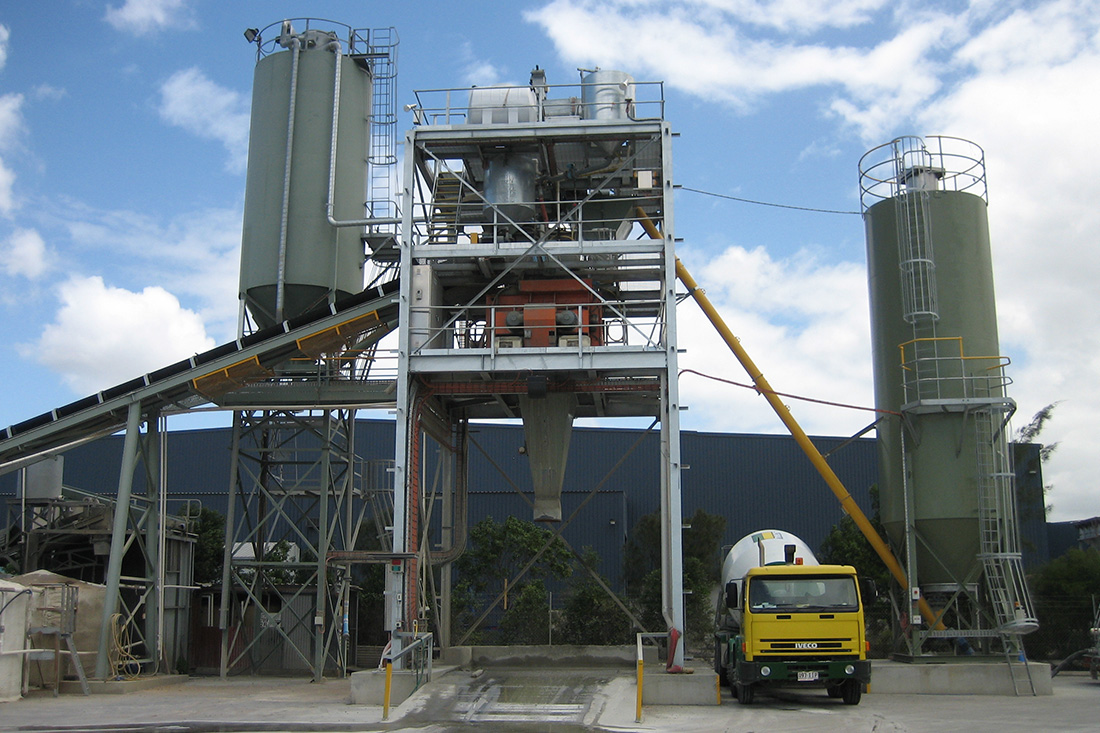 Newly installed concrete batching plant | Featured image for the Concrete Batching Plants products from CMQ Engineering.